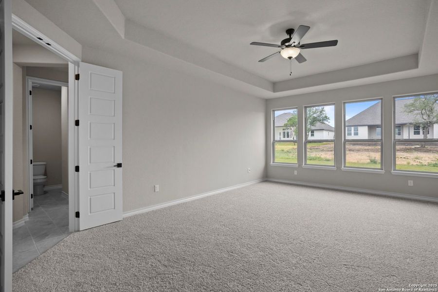 Spacious, unfurnished interior of a new home in Potranco Oaks, Castroville (Image 57).