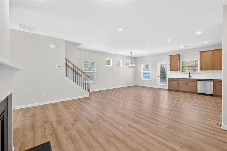 Spacious, unfurnished interior of a new home in Fuller Station, Loganville (Image 24).