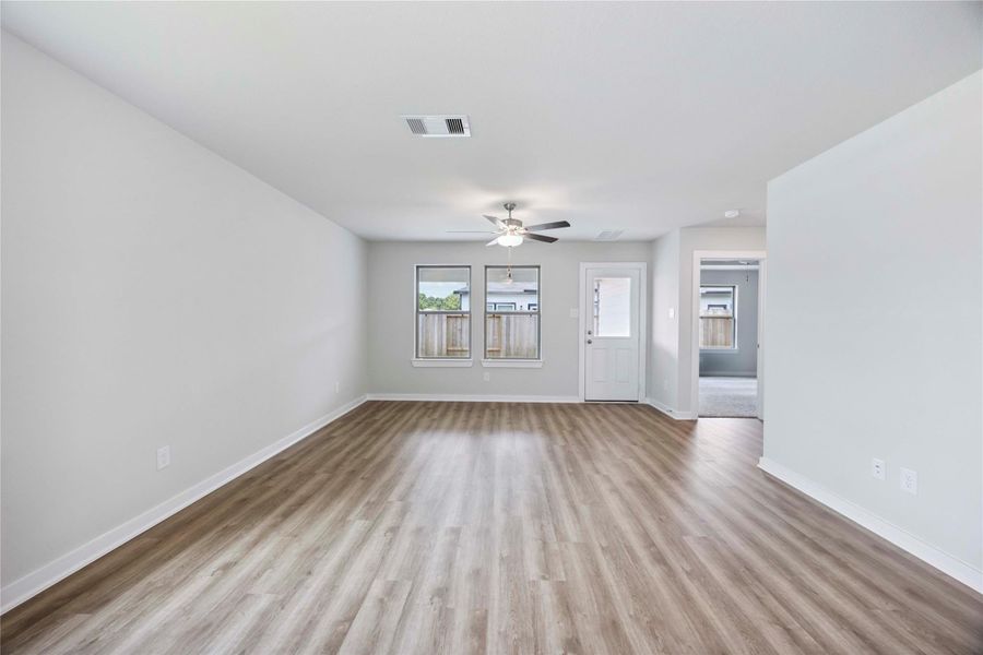 Spacious, unfurnished interior of a new home in The Villages at Westpointe, Dayton (Image 14).