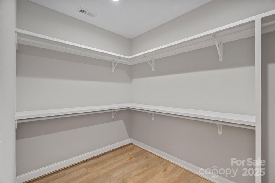 Spacious, unfurnished interior of a new home in , Harmony (Image 37).