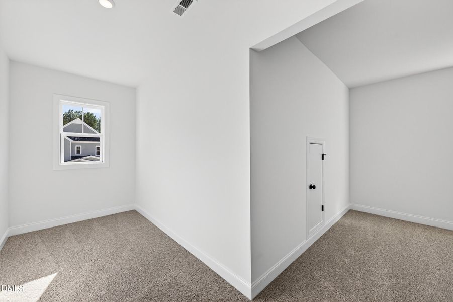 31 -140 w fountainhead lane, interior 31 -140 w fountainhead lane, interior