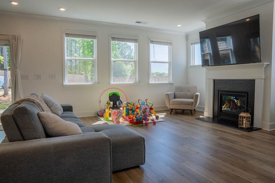 Furnished interior view inside a new home in Park at Ansleigh Farms, Dallas (Image 8).