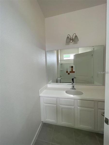 Furnished interior view inside a new home in , Kissimmee (Image 10).