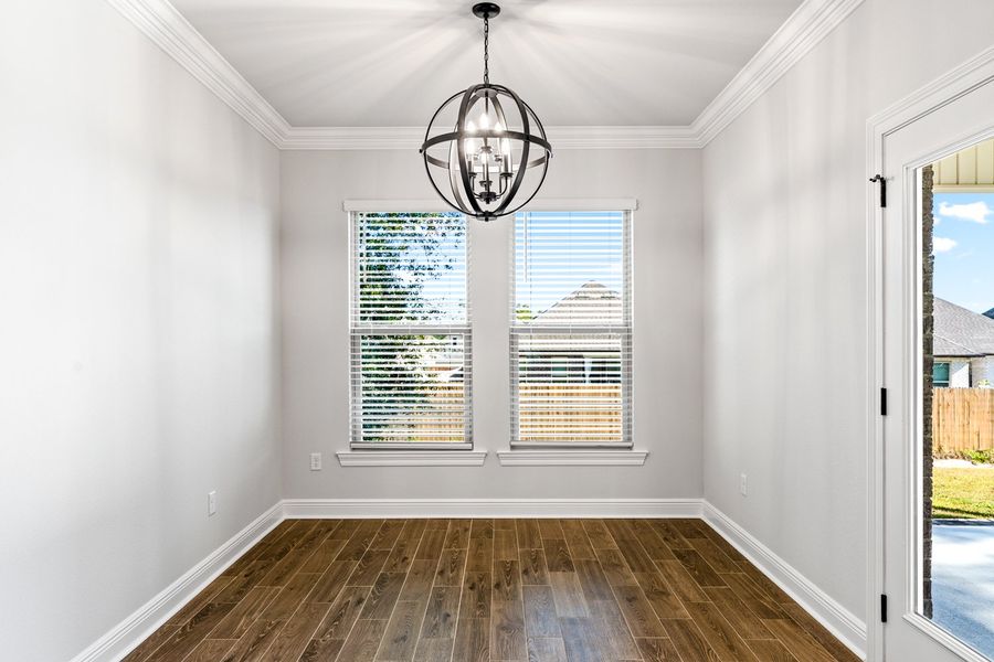 Spacious, unfurnished interior of a new home in Sentinel Ridge, Pace (Image 11).