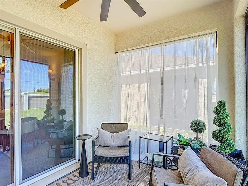 Exterior details and patio area of a home in , San Antonio (Image 4).