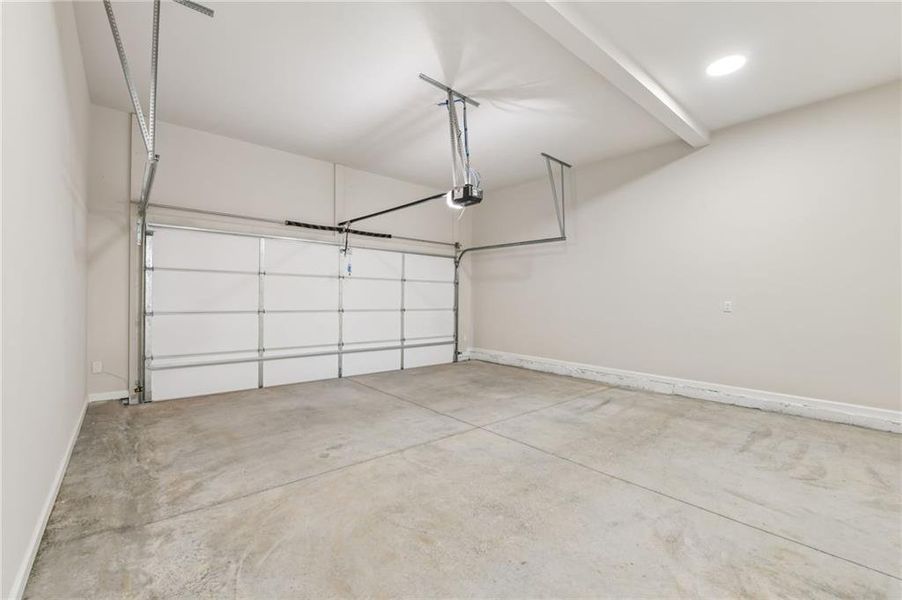 Spacious, unfurnished interior of a new home in Waterhaven, Cumming (Image 26).