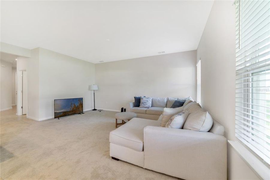 Furnished interior view inside a new home in , Davenport (Image 23).