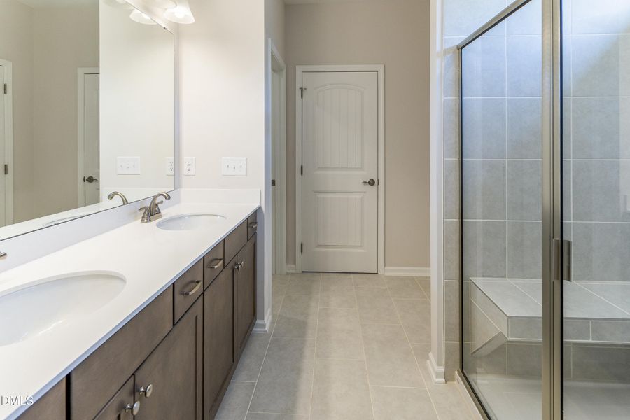 Dual Vanity Dual Vanity