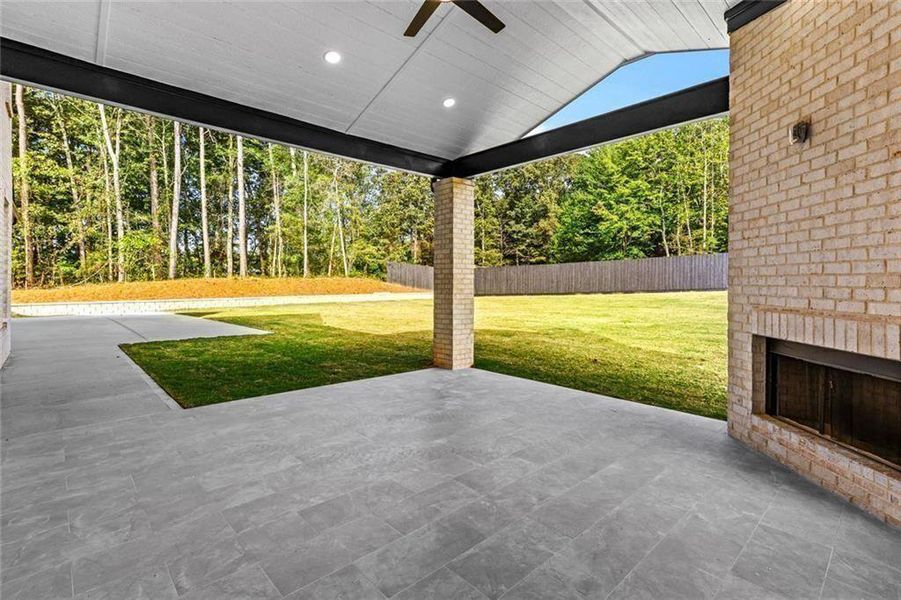 Exterior details and patio area of a home in , Loganville (Image 3).