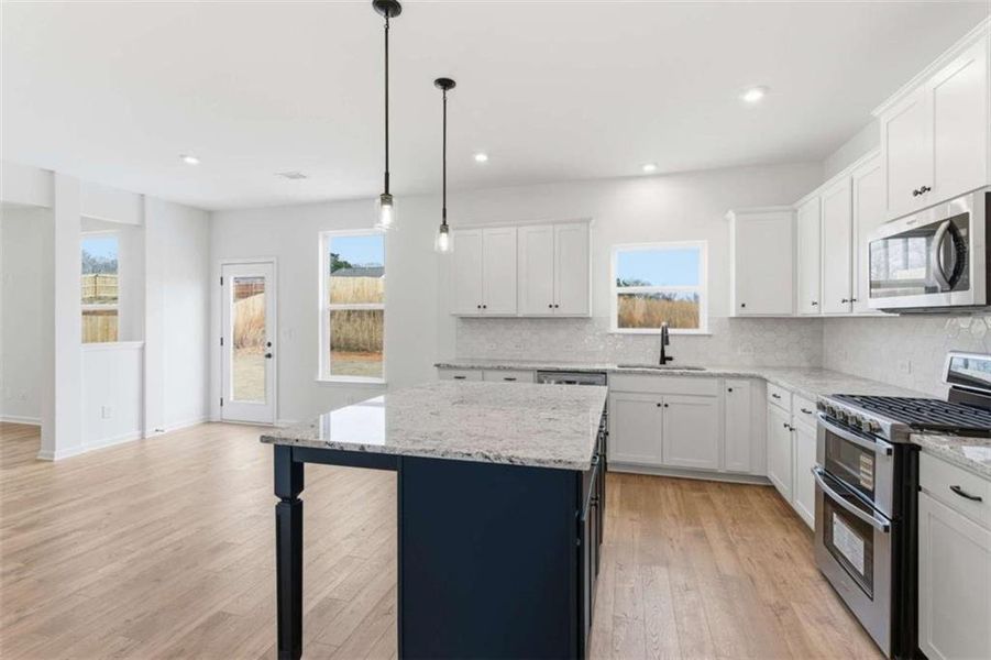 Furnished interior view inside a new home in The Reserve at Chapel Hill Phase II, Douglasville (Image 7).