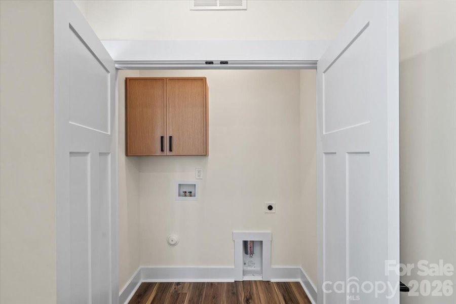 Spacious, unfurnished interior of a new home in , Concord (Image 29).