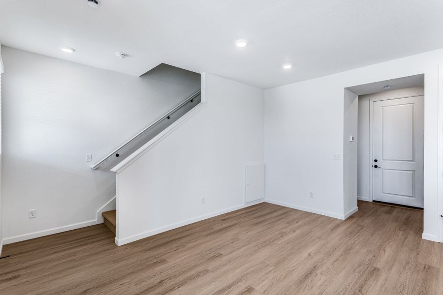 Spacious, unfurnished interior of a new home in Westside Crossing Townhomes, Berthoud (Image 6).
