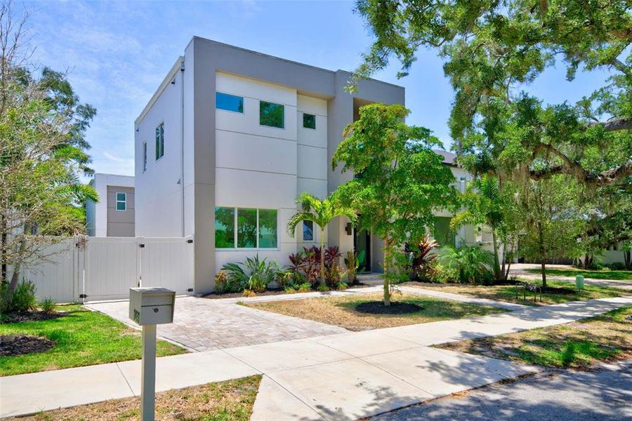 Image 71 of a home in .