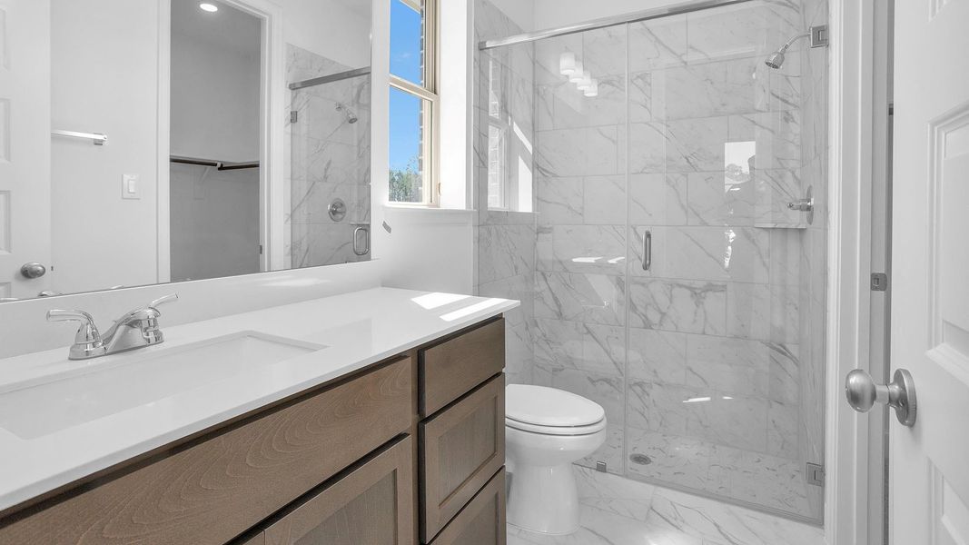 Image 15 of a home in Grand Central Park 45'.