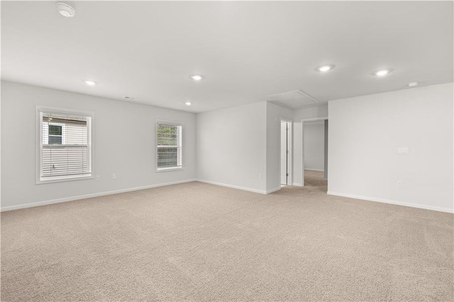 Spacious, unfurnished interior of a new home in Holland Estates, Powder Springs (Image 28). Spacious, unfurnished interior of a new home in Holland Estates, Powder Springs (Image 28).