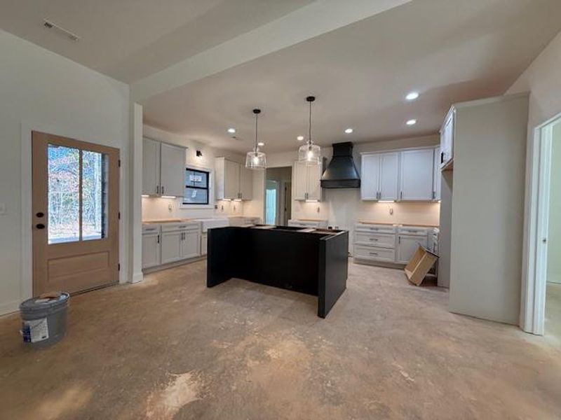 Image 17 of a home in .