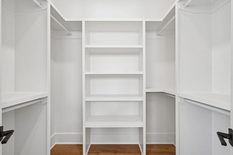 Spacious, unfurnished interior of a new home in , Johns Island (Image 25).