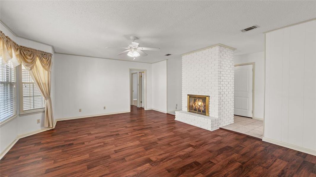 Spacious, unfurnished interior of a new home in , Texarkana (Image 16). Spacious, unfurnished interior of a new home in , Texarkana (Image 16).