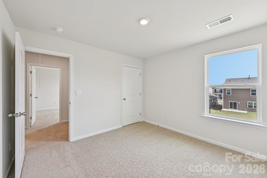 Spacious, unfurnished interior of a new home in Laurelbrook, Sherrills Ford (Image 21).