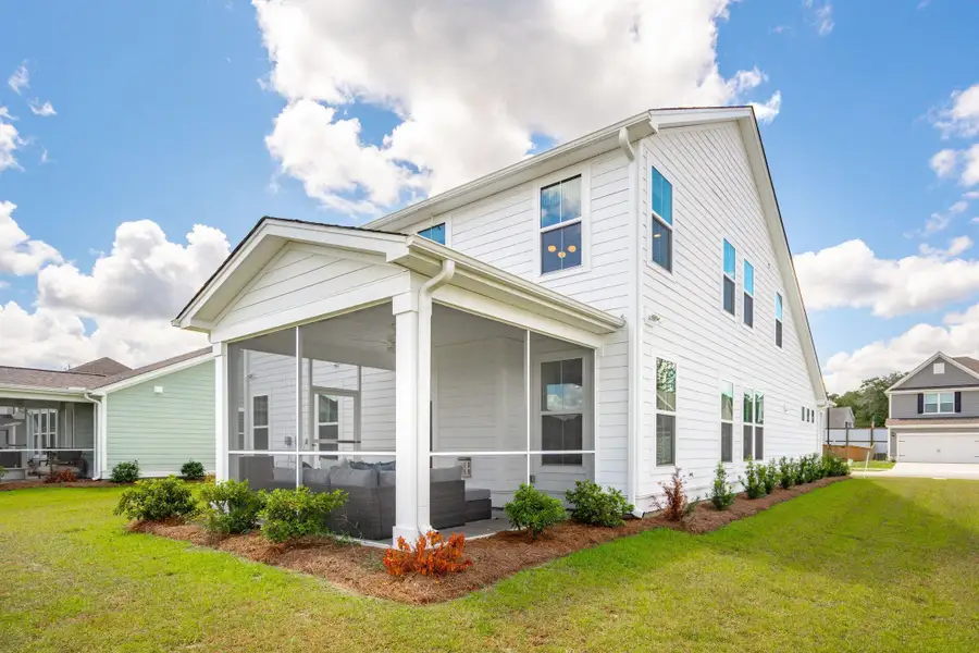 Exterior details and patio area of a home in Phillips Crossing, Ridgeville (Image 26).