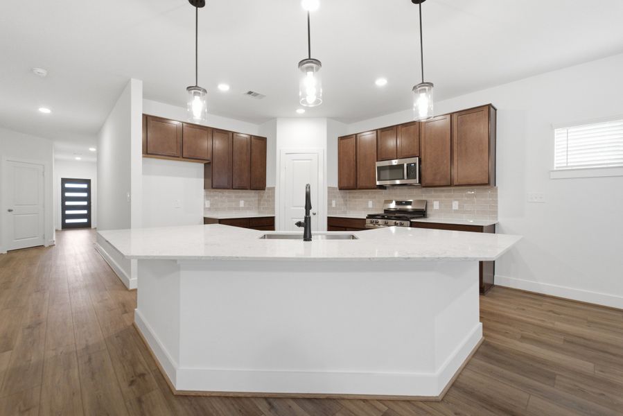 Furnished interior view inside a new home in Sierra Vista, Rosharon (Image 12).
