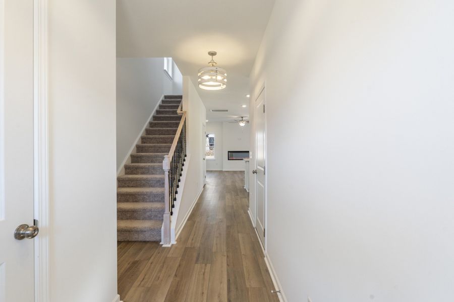 Spacious, unfurnished interior of a new home in Jackson Hills, Clarksville (Image 15).