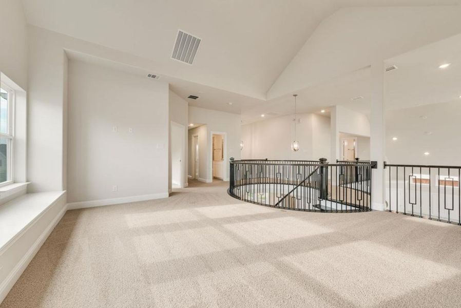 Spacious, unfurnished interior of a new home in Somercrest, Midlothian (Image 29).