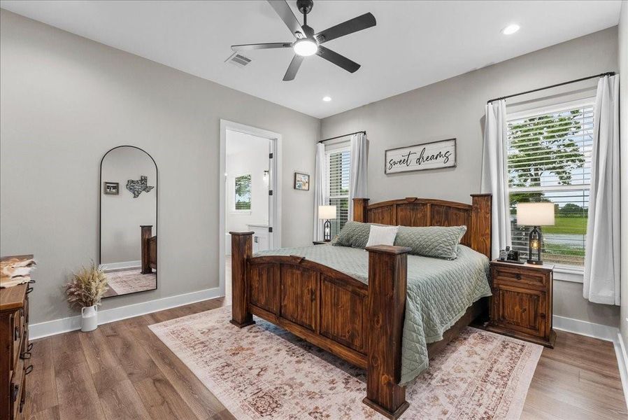 Furnished interior view inside a new home in , Santa Fe (Image 18).