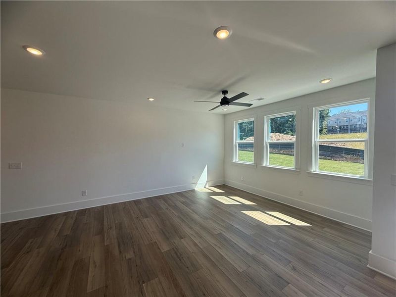 Spacious, unfurnished interior of a new home in Park Vue, Atlanta (Image 27). Spacious, unfurnished interior of a new home in Park Vue, Atlanta (Image 27).