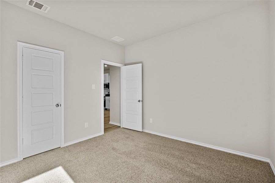 Spacious, unfurnished interior of a new home in , Cleburne (Image 19). Spacious, unfurnished interior of a new home in , Cleburne (Image 19).