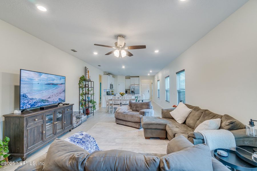 Furnished interior view inside a new home in St Augustine Lakes: St Augustine Lakes 40S, St. Augustine (Image 13).