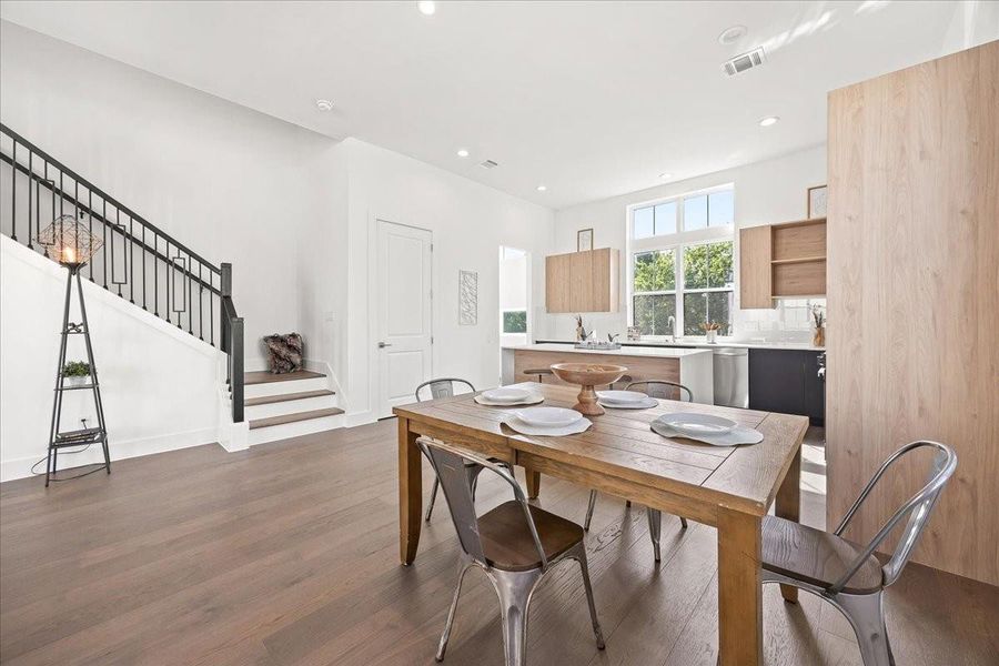 Furnished interior view inside a new home in Middle Street Lofts on the Bayou, Houston (Image 21). Furnished interior view inside a new home in Middle Street Lofts on the Bayou, Houston (Image 21).