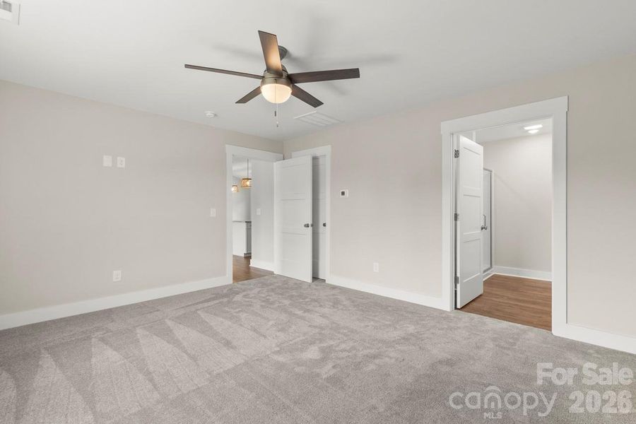 Spacious, unfurnished interior of a new home in , Lincolnton (Image 37).