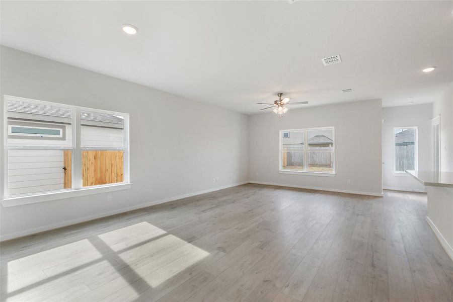 Spacious, unfurnished interior of a new home in Cielo, Conroe (Image 19). Spacious, unfurnished interior of a new home in Cielo, Conroe (Image 19).