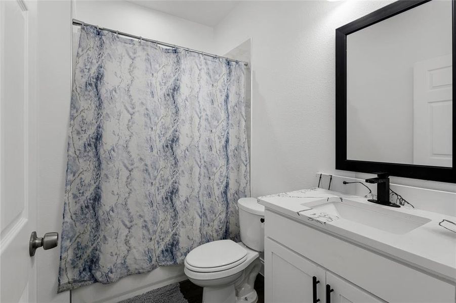 Furnished interior view inside a new home in , Greenville (Image 11).