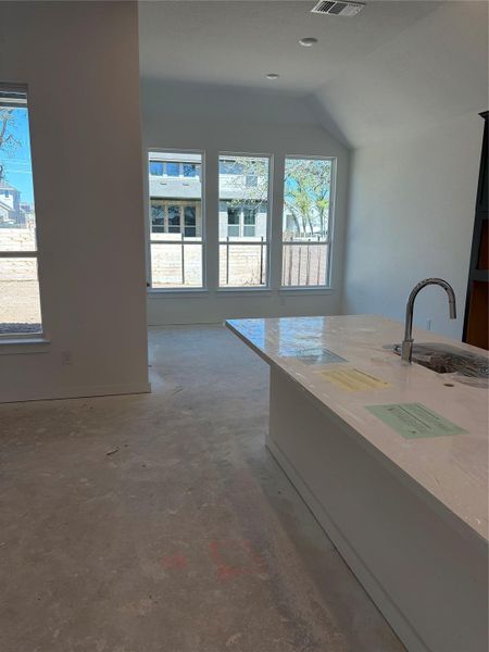Kitchen & Casual Dining
