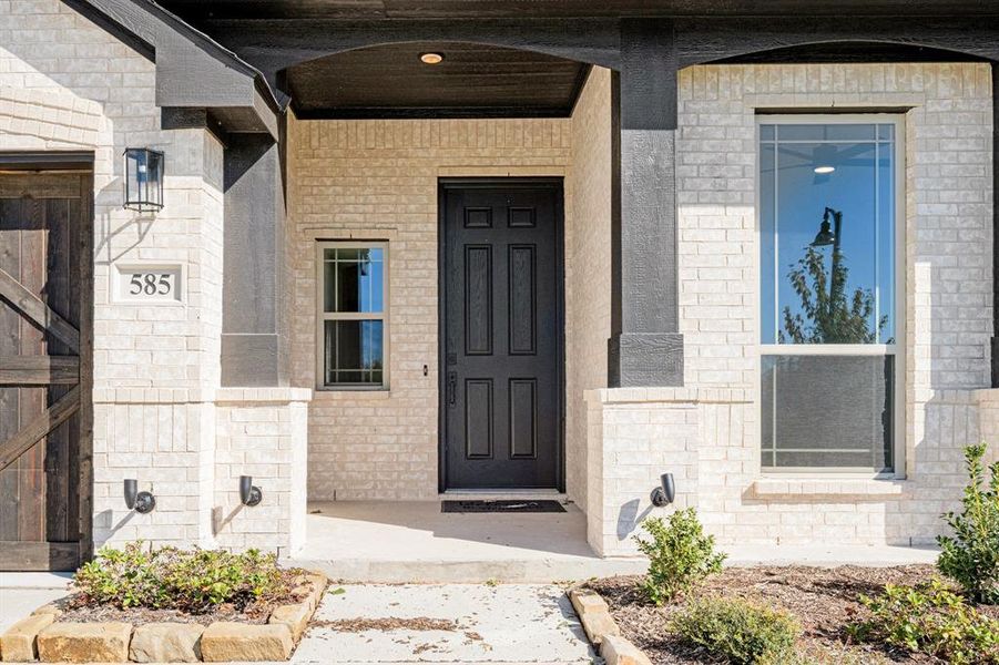 Exterior details and patio area of a home in The Retreat at North Grove 60, Waxahachie (Image 3). Exterior details and patio area of a home in The Retreat at North Grove 60, Waxahachie (Image 3).