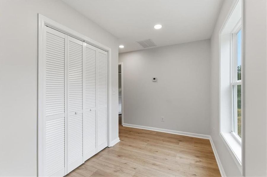 Spacious, unfurnished interior of a new home in , Rome (Image 41).