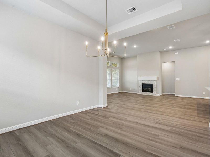 Spacious, unfurnished interior of a new home in Massey Oaks - Estate Series, Pearland (Image 18).