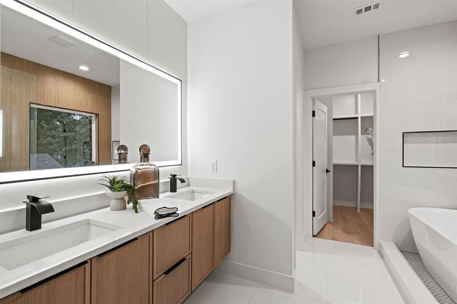 Furnished interior view inside a new home in , Dallas (Image 12).
