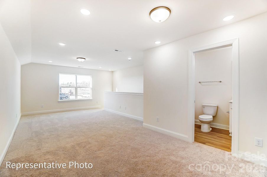 Spacious, unfurnished interior of a new home in Ashton Park, Monroe (Image 14).