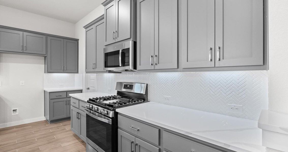REPRESENTATIVE OF FLOOR PLAN ONLY REPRESENTATIVE OF FLOOR PLAN ONLY