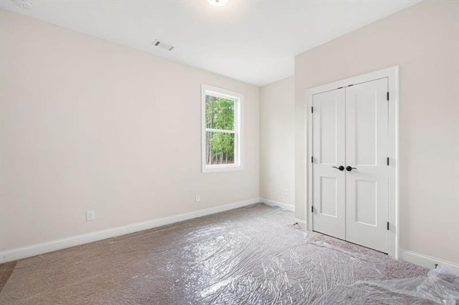 Spacious, unfurnished interior of a new home in , Dallas (Image 16).