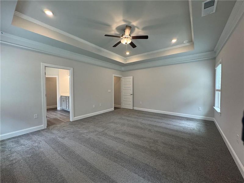 Spacious, unfurnished interior of a new home in Tuscany Hills, Douglasville (Image 15).