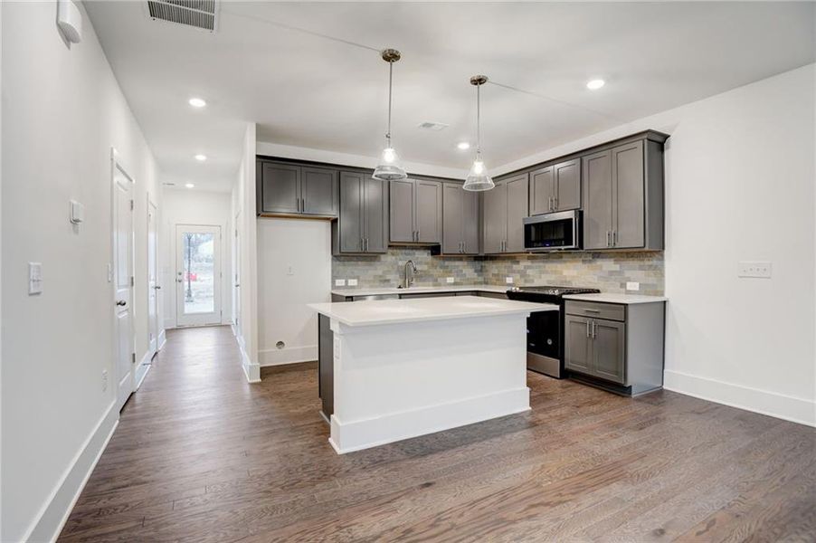 Furnished interior view inside a new home in Park Vue, Atlanta (Image 7). Furnished interior view inside a new home in Park Vue, Atlanta (Image 7).