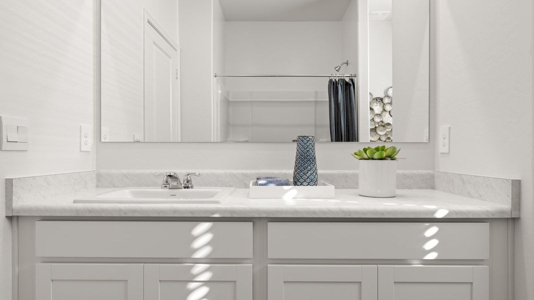 Close-up of interior finishes inside a home in Rio Rancho Estates, Wittmann (Image 24).