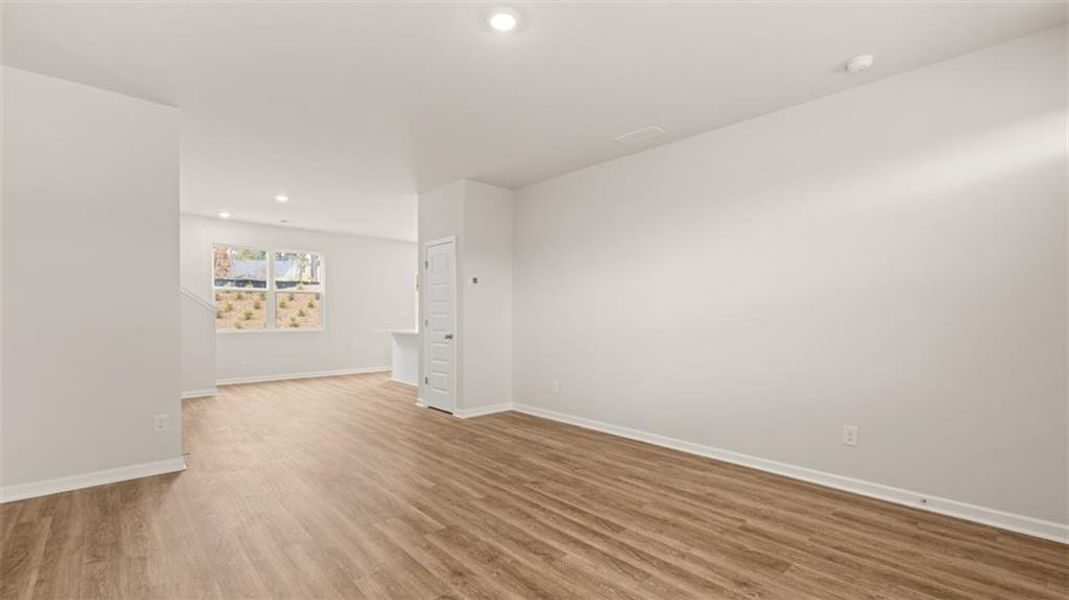 Spacious, unfurnished interior of a new home in Willowbrook, Winder (Image 15).