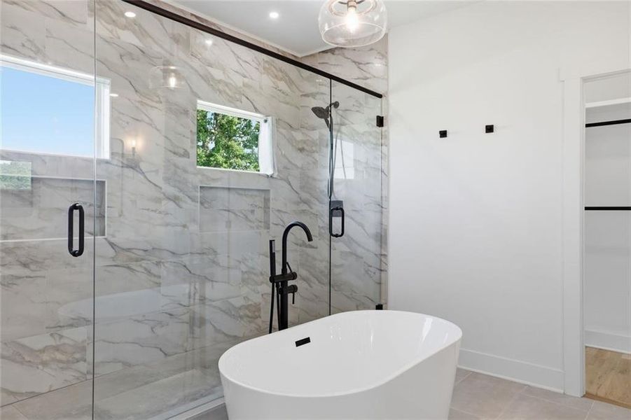 Furnished interior view inside a new home in , Clermont (Image 21).