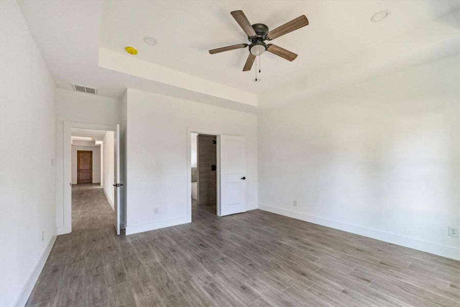 Spacious, unfurnished interior of a new home in , Montgomery (Image 23).