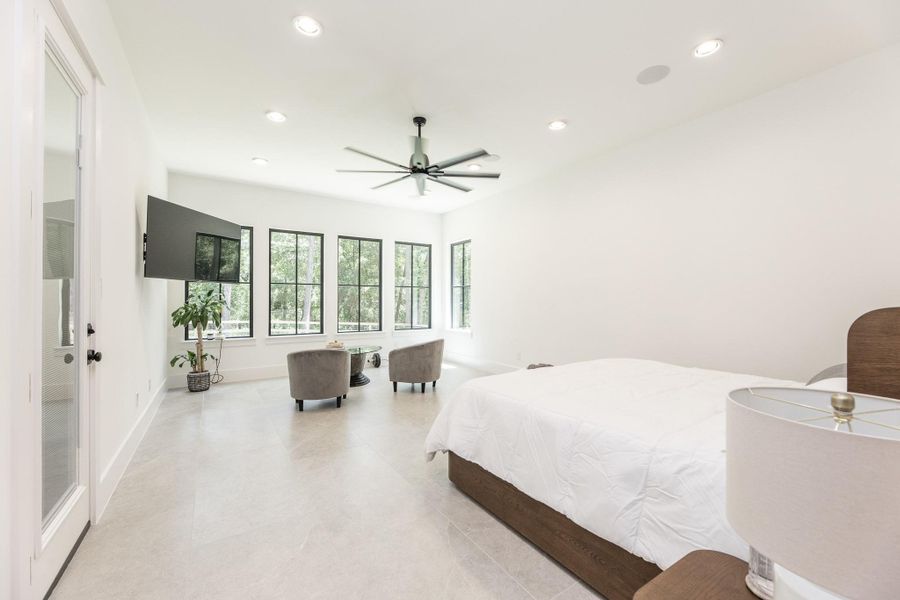 Furnished interior view inside a new home in , Magnolia (Image 16).